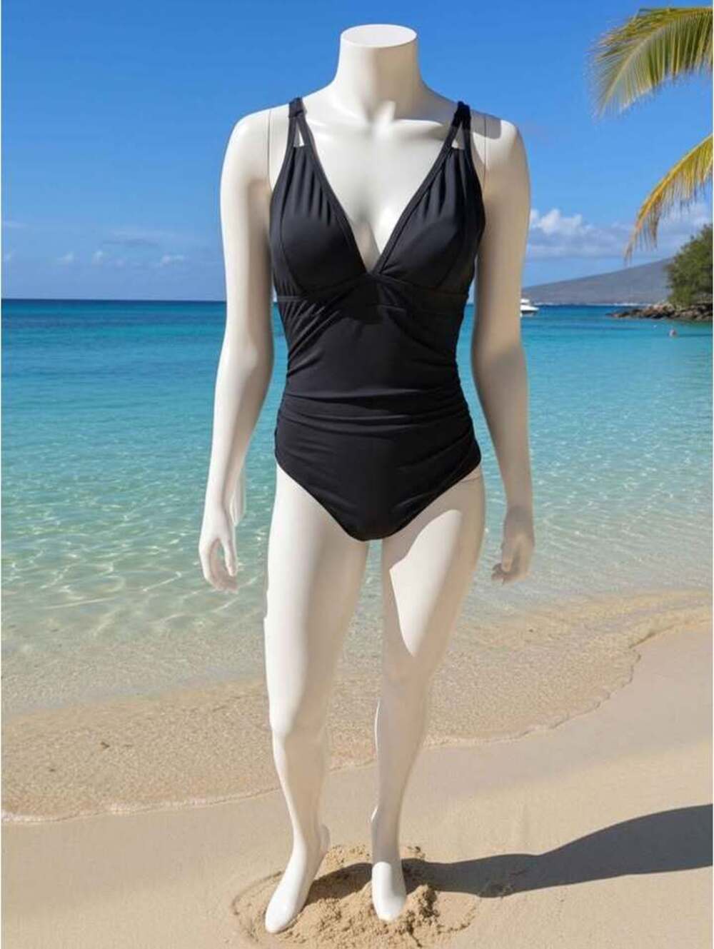 NWT - Cupshe Slim & Sculpt Black One-Piece Swimsuit Size Large